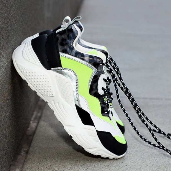 STEVE MADDEN Lace Up Chunky Sneakers - Picture 4 of 7